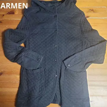 ARMEN 후드 부착 코튼 퀼트 자켓 블랙