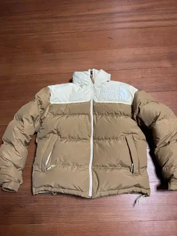 US 규격 THE NORTH FACE 눕시 다운 자켓 700필 M