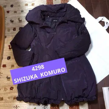 새상품급 4298 시즈카 코무로 프릴 롱 다운 코트 루즈핏 A라인