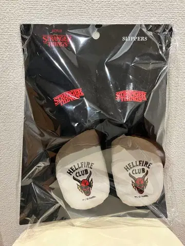 스트레인저 싱스 HELLFIRE CLUB 슬리퍼