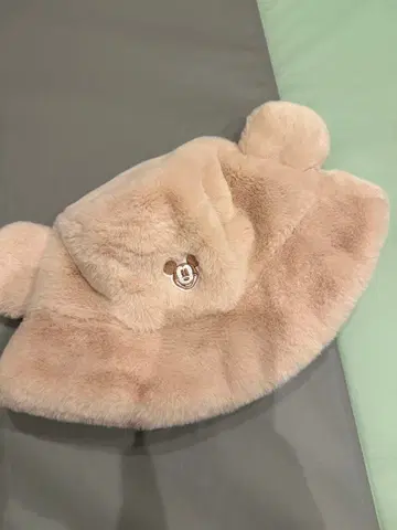 미키마우스 퍼 모자 베이지