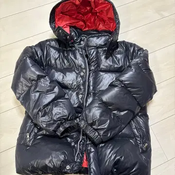 DAG 블랙 다운 자켓 빨간색 안쪽