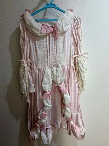 BABY, THE STARS SHINE BRIGHT 크림 원피스