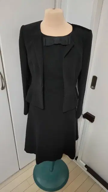 도쿄 이긴 폴 모리아 블랙 포멀 원피스 사이즈 S