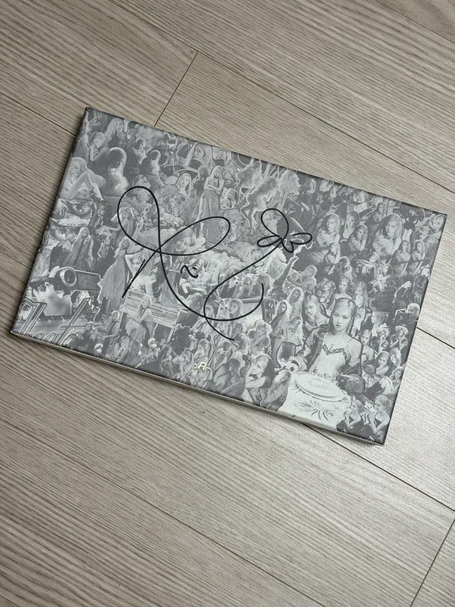 Rose sign album