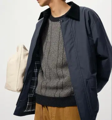 유니클로 퍼프 테크 유틸리티 자켓 네이비 XL