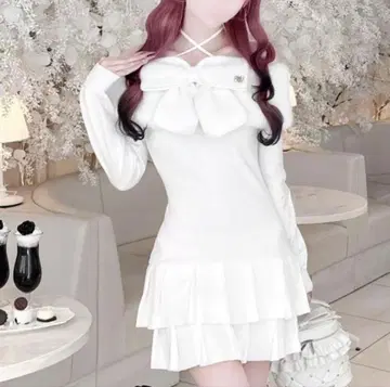 HONEY MEW 빅 리본 크로스 오프숄더 원피스 화이트 프리 사이즈