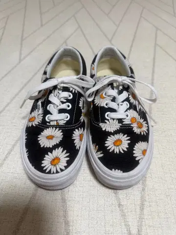 VANS ERA 데이지 스니커즈