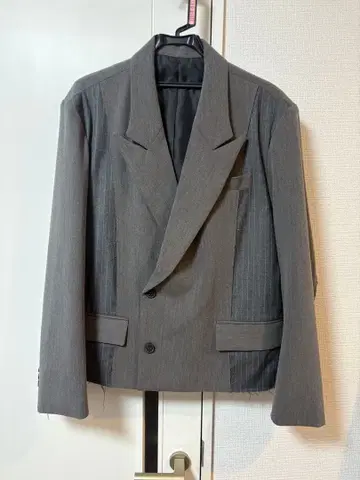 [ Cuirs ] 스트라이프 그레이 테일러드 자켓