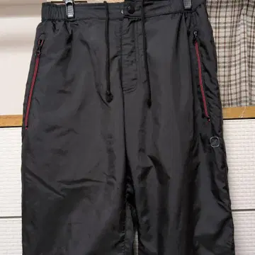 미즈노 방한 속기모 블랙 캐주얼 팬츠 지퍼 포켓 부착