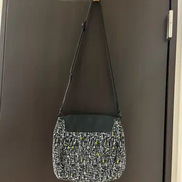 agnis b. 텍스타일 숄더백