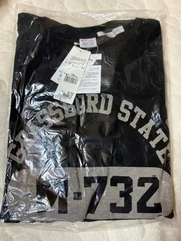 로리즈팜 x 챔피온 그래픽 프린트 트레이닝복 M 사이즈 새상품