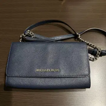 마이클코어스 지갑형 백