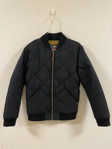 컨디션 최상 에디바우어 복각 스카이 라이너 퀼팅 다운 자켓