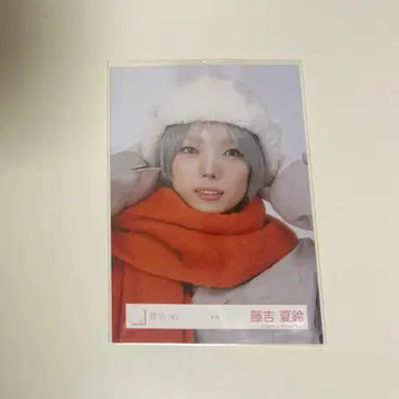 사쿠라자카46 후지요시 카린 겨울 의류 브로마이드