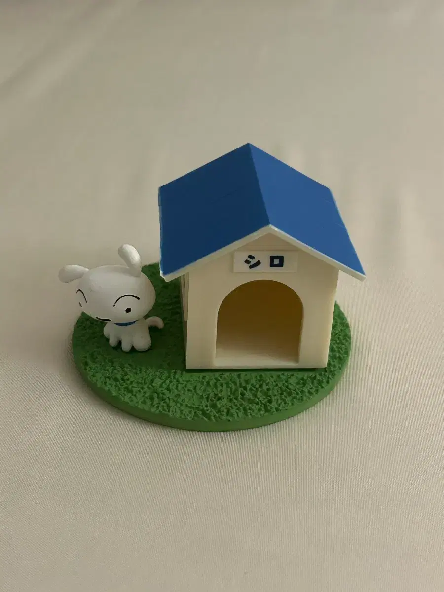 Crayon Shin-chan Whitey Figure Random Gacha