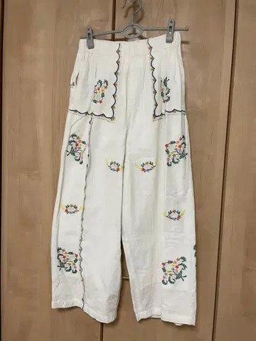 yukiemon 자수 팬츠 화이트 데님 M