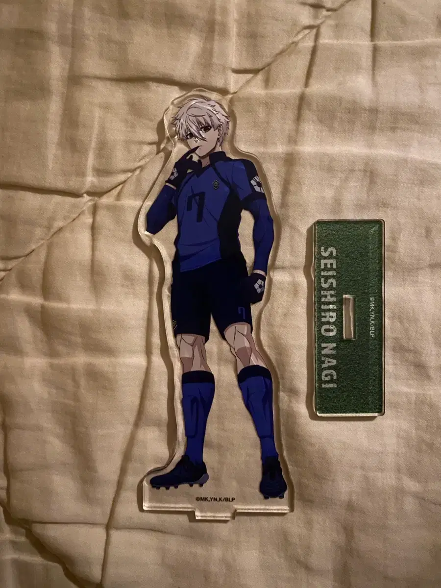 Bluelock Nagi Acrylic Stand