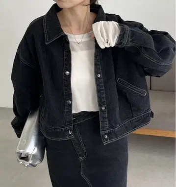 새상품급 카프리슈 레마쥬 숏 데님 자켓 블랙