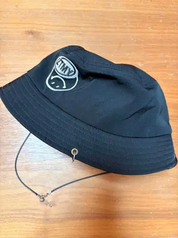 계속 한밤중이면 좋을 텐데 BODYSONG 버킷햇