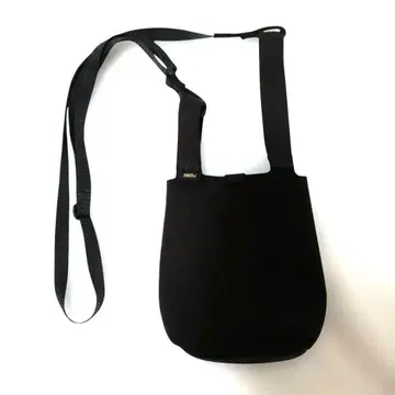 zattu EMIL 미니 숄더백 블랙