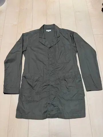 엔지니어드 가먼츠 샵코트 S