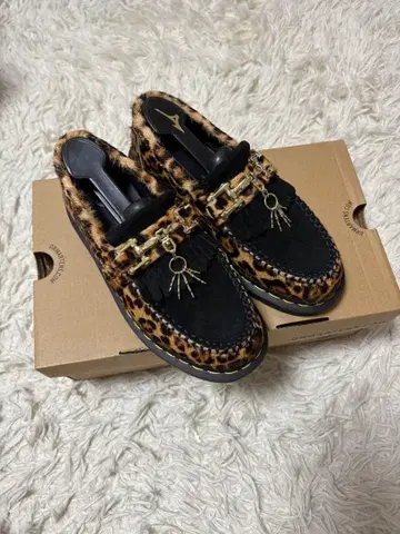 닥터 마틴 레오파드 로퍼 에이드리안 22.5cm