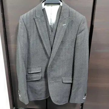 그레이 헤링본 쓰리피스 수트