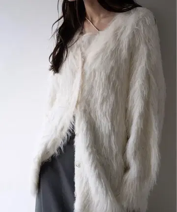 [ INGNI SOELA ] 페더 롱 니트 가디건