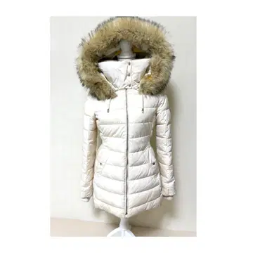 ZARA 화이트 다운 자켓 XS