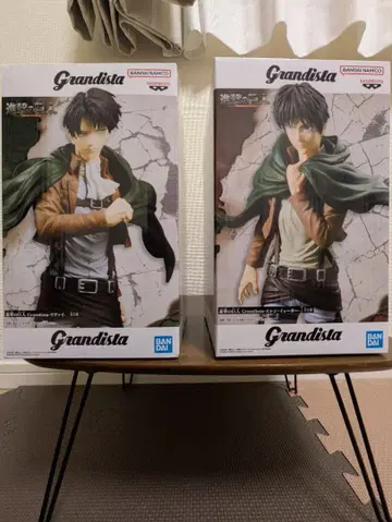 Grandista 진격의 거인 피규어 2체 세트