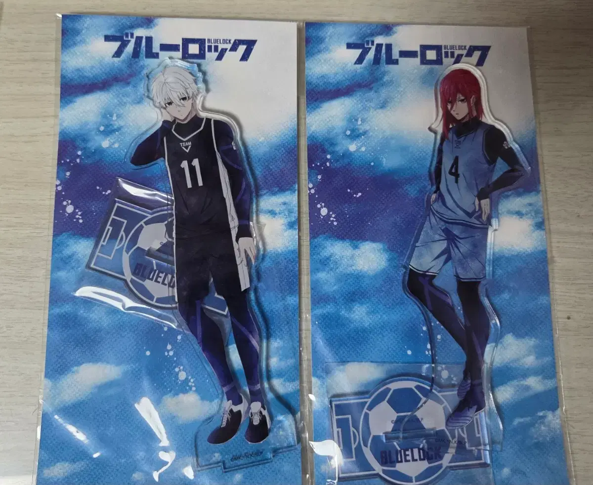 Bluelock uniform acrylic stand