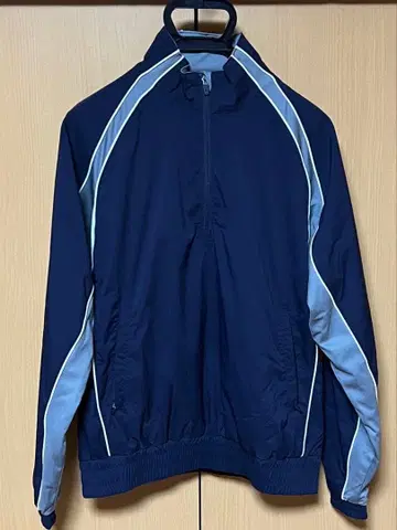 UNDER ARMOR 윈드 브레이커