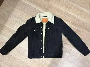 Levi's 보아 카라 부착 코듀로이 트래커 자켓