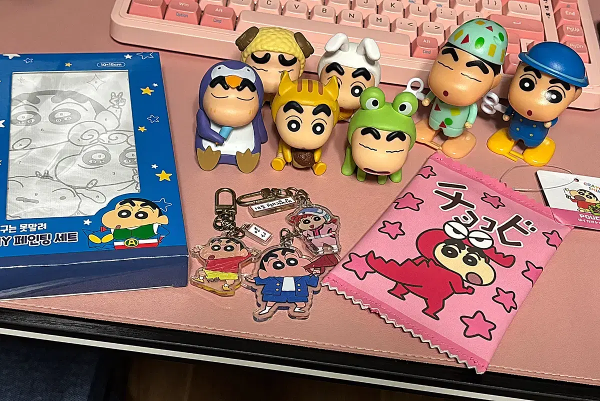 Random Crayon Shin-chan Set!