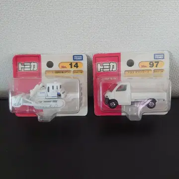 토미카 코마츠 대인 지뢰 제거기 D85MS 도요타 타운 에이스