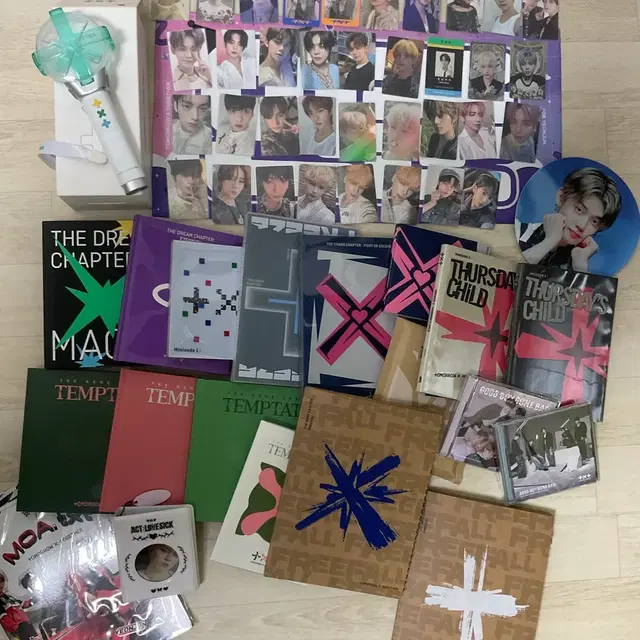 투바투 포카 개봉 앨범 슬로건 응원봉 탈덕처분