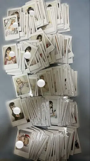 앳홈 카페 나슈 폴라로이드