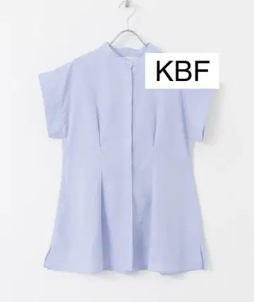 백 레이어드 슬리브리스 블라우스