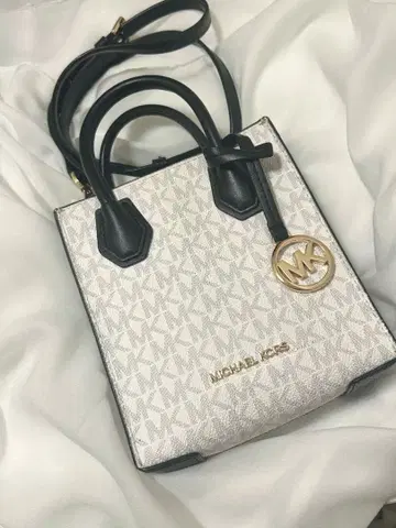 MICHAEL KORS 숄더백 화이트/블랙
