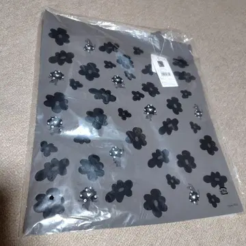 어반 리서치 미야쿠미야쿠 백