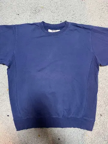 Oriens JOURNAL STANDARD 워시 데미지 가공 맨투맨