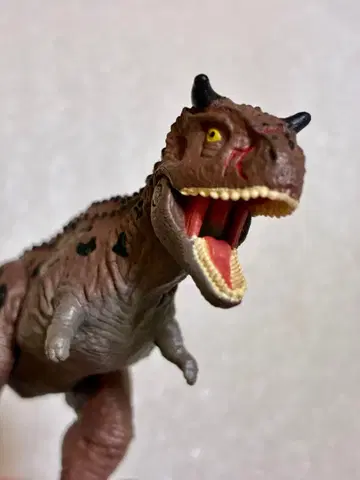 아니아 쥬라기 월드 카르노타우루스