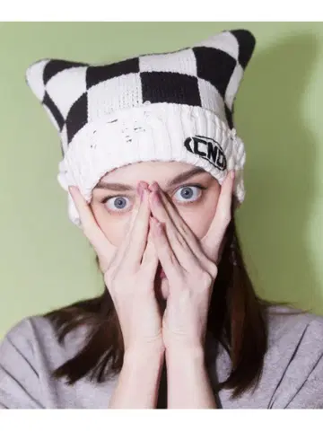 캔디 스트리퍼 모자 니트 모자 비니 블랙 화이트