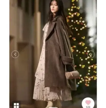 2025년 새상품 스나이델 브로치 포함 샤기 롱 코트