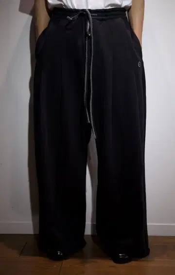 SHINYAKOZUKA 배기 블랙 새상품 배기 M BLACK