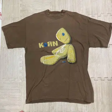 새상품급 빈티지 KORN XL 브라운 T셔츠 'ISSUES' 밴드T