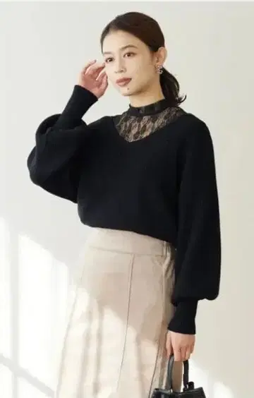 [ 택 포함 새상품 ] 인기 완판! 레이스 레이어드 니트 블랙