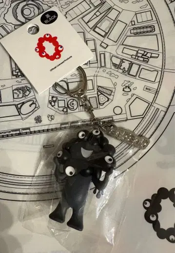 EXPO2025 미야쿠미야쿠 PVC 키링 블랙미야쿠 로고 참 포함