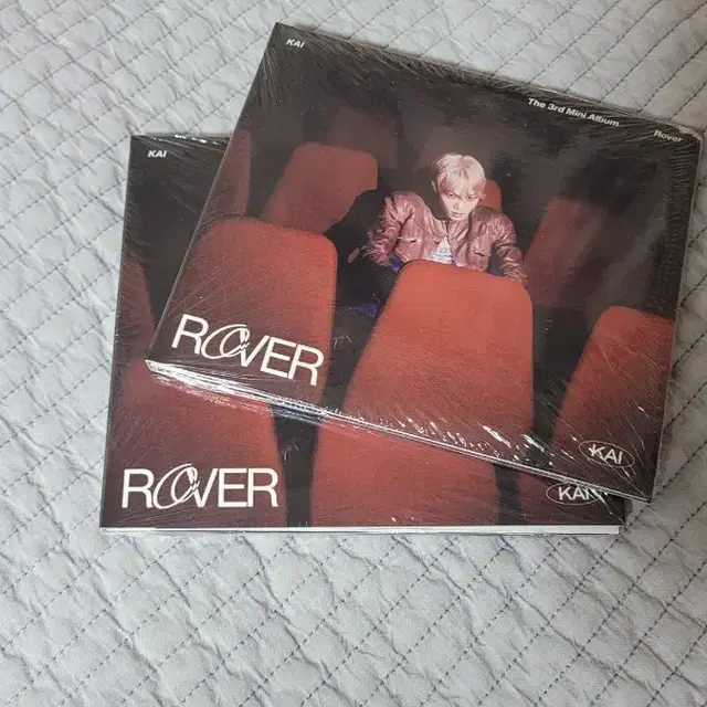 카이 KAI Rover 앨범 미개봉 2개 팝니다.